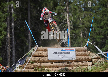 Lenzerheide, Svizzera. Il 7 luglio 2017. Greg Minnaar da SANTA CRUZ SYNDICATE durante l'UCI Mountain Bike Downhill Coppa del Mondo a Lenzerheide. Foto: Cronos/Rolf Simeone Foto Stock