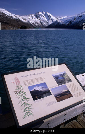 Segno interpretativa al Lago Coldwater, Mt St Helens National Volcanic Monument, Washington Foto Stock