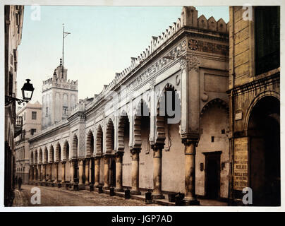 Grande moschea in Marine street ad Algeri. Algeria (ca.1899). Stampa photochrome. Parte di un album di foto. Foto Stock