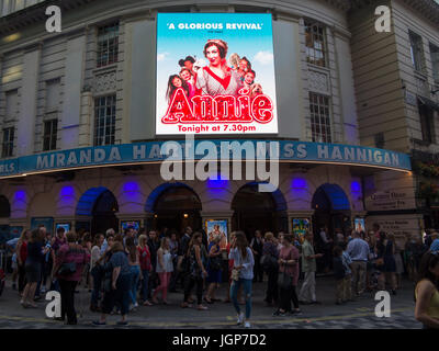 Annie il musical al Piccadilly Theatre Luglio 2017 Foto Stock