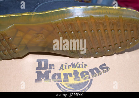 Nuovo Dr Martins Martin scarpe scarpa UK Foto Stock