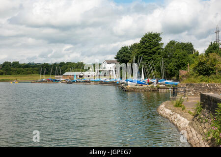 Elton Sailing Club sul serbatoio di Elton in Bury, Lancashire Foto Stock