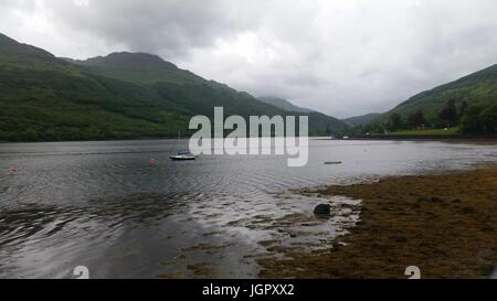 Vista di fjorg Loch Long da Arrochar Foto Stock