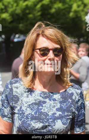 Londra, Regno Unito. 10 Luglio, 2017. Carole Middleton la madre di Catherine Duchessa di Cambridge e la nonna al Prince George di Cambridge arriva al AELTC il giorno 7 di Wimbledon Tennis championships Credito: amer ghazzal/Alamy Live News Foto Stock