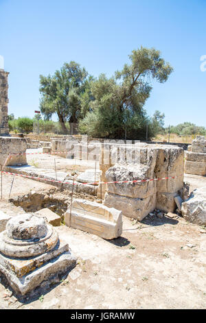 Monastero (convento) nella valle di Messara a Creta in Grecia. Messara - è la più vasta pianura a Creta Foto Stock