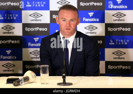 Nuova firma di Everton Wayne Rooney e manager Ronald Koeman durante la conferenza stampa al Goodison Park di Liverpool. Foto Stock