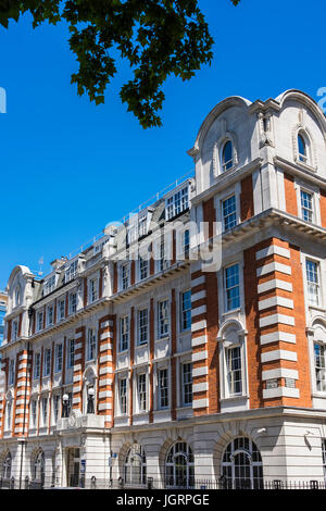 Hamilton House, Mabledon Place, sede dell'Unione nazionale degli insegnanti, Borough di Camden, London, England, Regno Unito Foto Stock