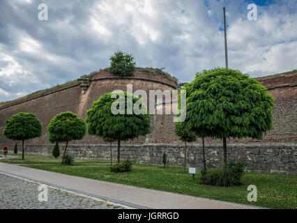Mura fortificate e Santo Stefano bastione di Alba Carolina fortezza in Alba Iulia città situata nella contea di Alba, Transilvania, Romania Foto Stock