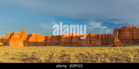 La Hopi Clown. Moenave arenaria, relativamente morbido strato di arenaria che si presta bene a essere scolpito da erosione. In Arizona, Stati Uniti d'America Foto Stock