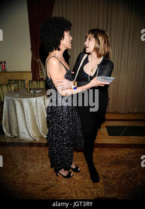 (L-R) Stephanie Allain Amy Pascal partecipa al 6° AAFCA Awards Taglyan Cultural Complex Febbraio 4,2015 Hollywood, California. Foto Stock