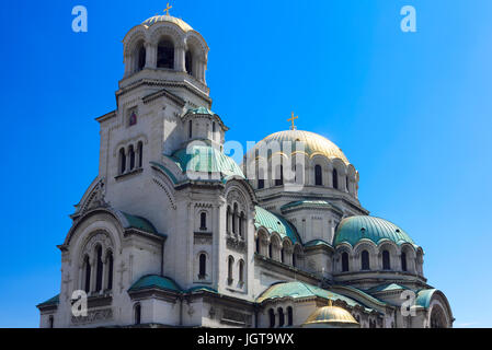 Bella vista della Cattedrale Alexander Nevsky a Sofia la capitale della Bulgaria Foto Stock