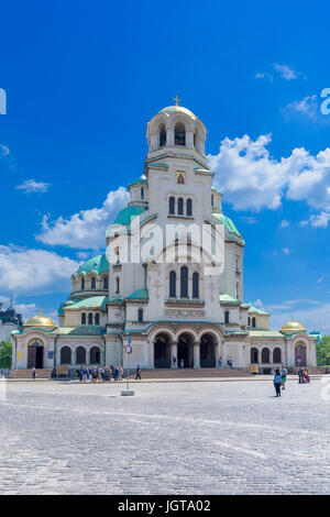 Bella vista della Cattedrale Alexander Nevsky a Sofia la capitale della Bulgaria Foto Stock