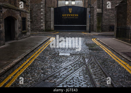 L'iconico punto di riferimento, Saint James's Gate a Dublino, Irlanda. Foto Stock