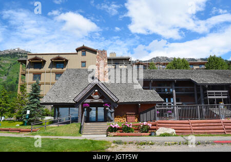 JACKSON HOLE, Wyoming - Giugno 27, 2017: The Inn at Jackson Hole. Idealmente posizionato in corrispondenza della base di Jackson Hole Mountain Resort con facile accesso al mo Foto Stock