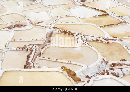 Salineras (OU) di Salinas de Maras - Valle Sagrado de los Incas - Regione de Cusco - Perú ATENÇÃO: NÃO PODEMOS REPRESENTAR ESSA IMAGEM FORA DA AMERICA LAT Foto Stock