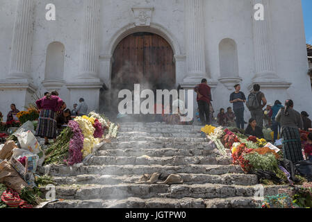 La vita di strada, Chichicastenango Mercato, popolo maya Guatemala Foto Stock