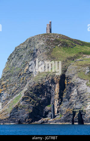 Milner la torre sulla sommità della testa Bradda, opposta Port Erin baia dell'Isola di Man. Foto Stock