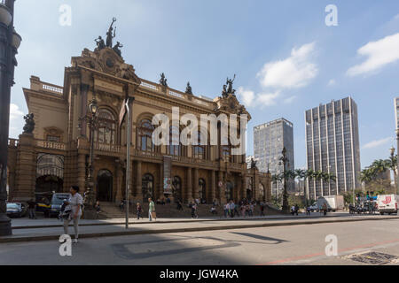 Theatro Municipal de Sao Paulo (Teatro Municipale di Sao Paulo), Praca Ramos de Azevedo, Republica, Brasile Foto Stock