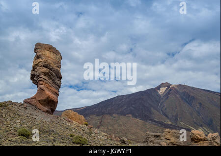 Vulcano Teide e Roques de Garcia, isola di Tenerife Foto Stock