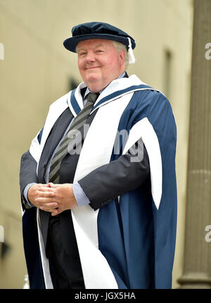 Edinburgh, Regno Unito. 11 lug 2017. Giudice Bake-Off installato come università il cancelliere e il film di Hollywood produttore insignito laurea honoris causa. Foto di Iain Smith OBE è stato insignito della laurea honoris causa per i servizi per il Regno Unito e l'international industria cinematografica a oggi la cerimonia di laurea. Nato e cresciuto a Glasgow e un laureato della London School of Film Technique (ora la London Film School), Iain è un international film di produttori. Credito: sandy giovani/Alamy Live News Foto Stock