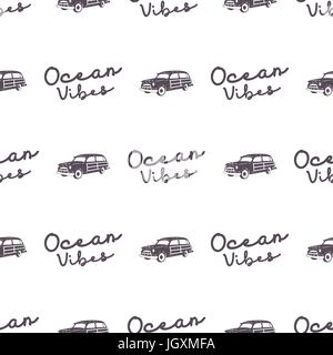 Navigare in stile vecchia auto design pattern. Estate sfondo senza soluzione di continuità con il surfer van, oceano vibes tipografia segno. Combi monocromatica auto. Vettore. Per la stampa su tessuto, progetti web, t-shirt o disegni con un raccordo a t. Illustrazione Vettoriale