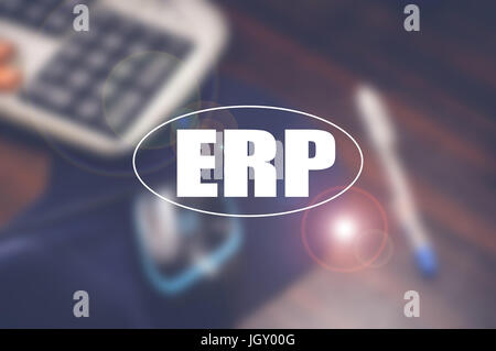 Enterprise resource planning, ERP con business di sfocatura dello sfondo per ufficio Foto Stock