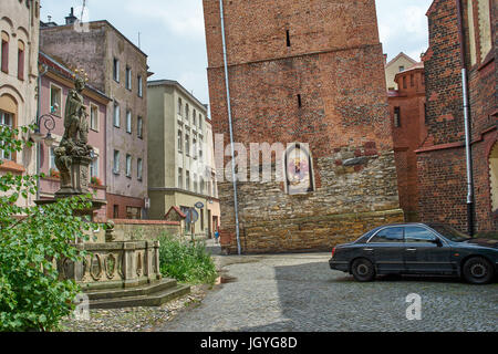 La gotica Torre pendente Zabkowice Slaskie Bassa Slesia Polonia Foto Stock