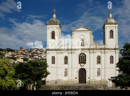 Square, Chiesa, 29/12/2009, São Luís do Paraitinga, São Paulo, Brasile Foto Stock