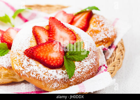 Fragola crema di formaggio la pasticceria Foto Stock