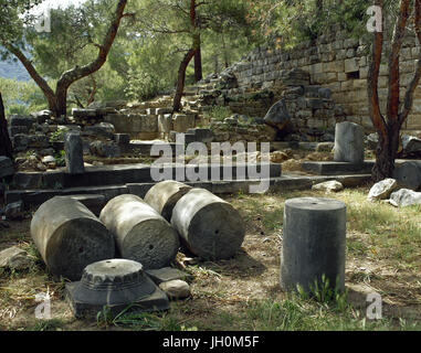 La Turchia. Priene. Antica città greca della Ionia. Santuario dedicato a Demetra. Rovine. Anatolia. Foto Stock