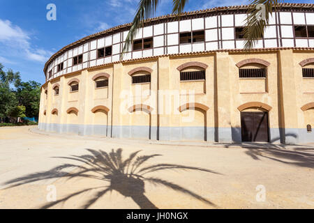 Lorca, Spagna - 29 Maggio 2017: storica corrida arena nella città di Lorca. Provincia di Murcia, Spagna Foto Stock