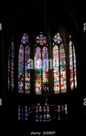 Basilica di Saint Denis. Abside vetrate. La Francia. Foto Stock