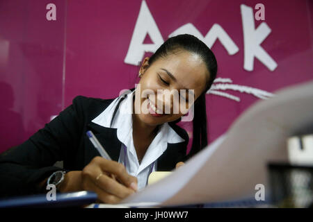 AMK microfinanza, Siem Reap filiale. Cambogia. Foto Stock