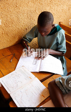 Mulago scuola per i sordi, gestito dalla Mulago cattolica comunità Spiritani. Uganda. Foto Stock