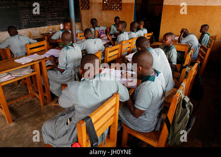 Mulago scuola per i sordi, gestito dalla Mulago cattolica comunità Spiritani. Uganda. Foto Stock