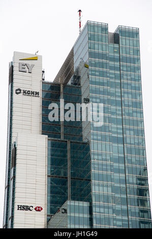 192 metro Rondo 1 ufficio grattacielo a Varsavia in Polonia. 6 Aprile 2017 © Wojciech Strozyk / Alamy Stock Photo Foto Stock