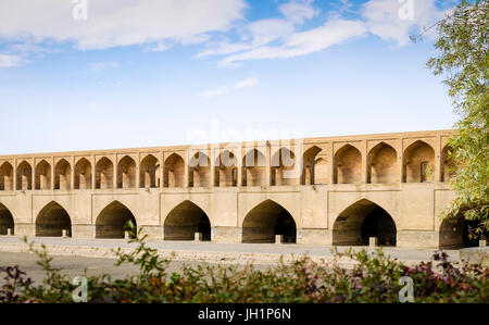 Siosepol ponte storico, Isfahan, Iran Foto Stock