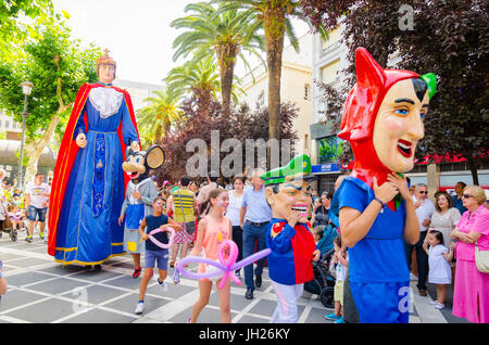 Giganti e teste grandi Foto Stock