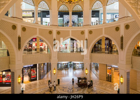 Ornano la decorazione interna del centro commerciale di Dubai, Dubai, Emirati Arabi Uniti, Medio Oriente Foto Stock