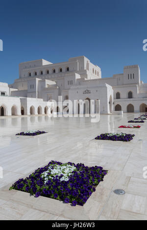 Vista esterna del moscato Opera House, Muscat Oman, Medio Oriente Foto Stock