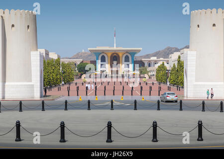 Vista del Palazzo Al Alam, Muscat Oman, Medio Oriente Foto Stock