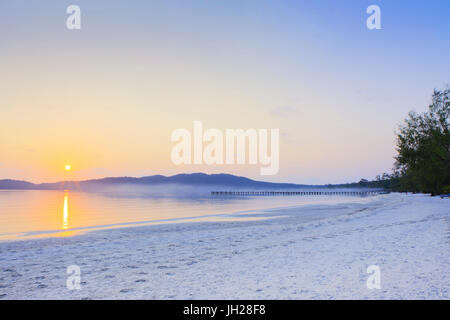 Baia Saraceno, Koh Rong Samloem isola, Cambogia, Indocina, Asia sud-orientale, Asia Foto Stock