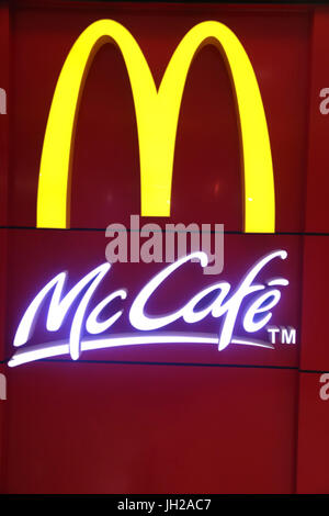 Ristorante McDonald's in Ho Chi Minh city. Il Vietnam. Foto Stock