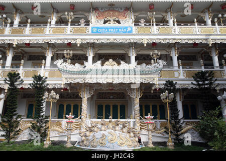 Chua Phat Bao tempio buddista. Ho Chi Minh City. Il Vietnam. Foto Stock