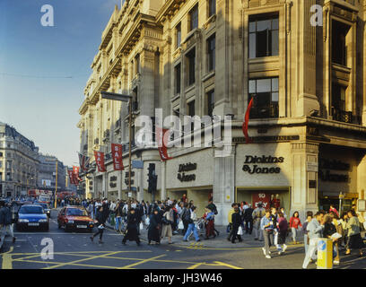 Dickens & Jones department store, Regents Street, Londra. Circa ottanta Foto Stock