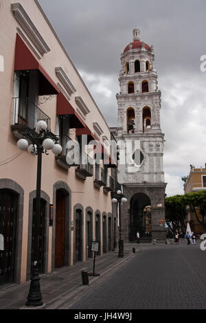 Chiesa bianca in Puebla Messico Foto Stock