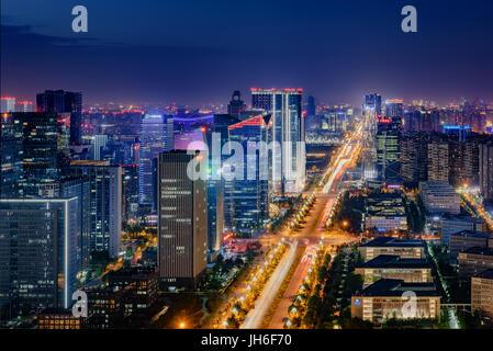 Chengdu,provincia di Sichuan, -La vista notturna di Chengdu Tianfu district,Cina Foto Stock