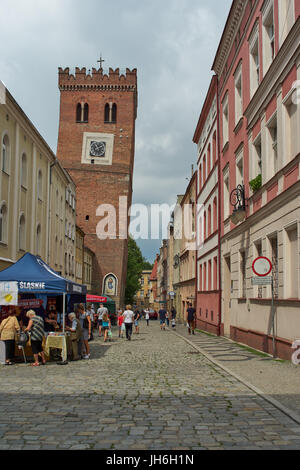 La torre pendente Zabkowice Slaskie Foto Stock