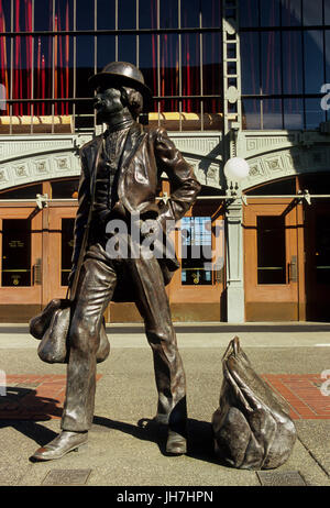 Nuovi inizi statua, Union Station, Tacoma, Washington Foto Stock