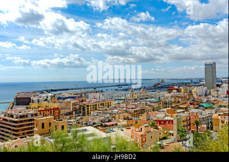 La città di Alicante Costa e MARINA COSTA BLANCA SPAGNA Foto Stock